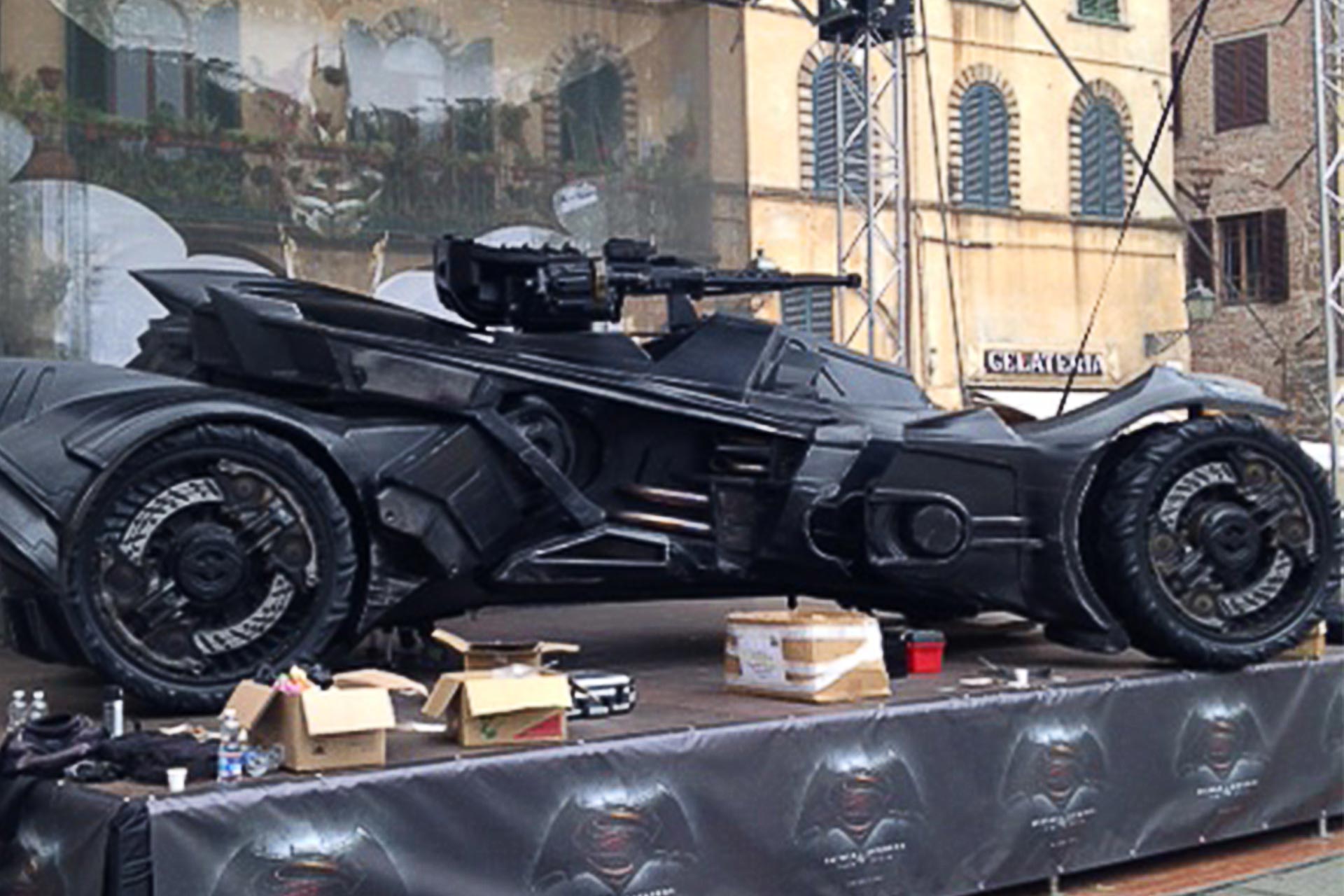 Batman: Arkham Knight – Full Scale Batmobile - TAKEOFF